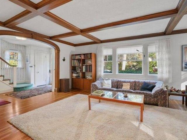 House for sale in West Newton, Newton