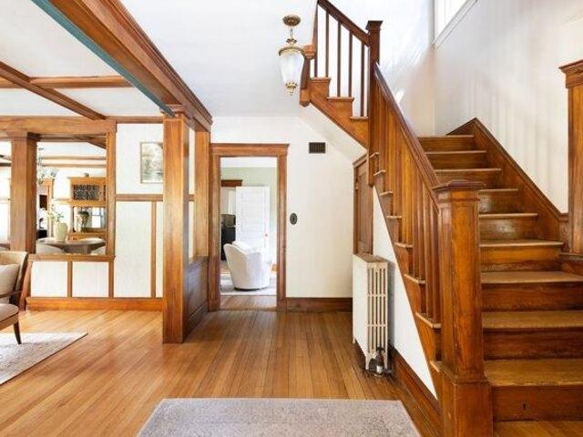 House for sale in Newton Centre, Newton