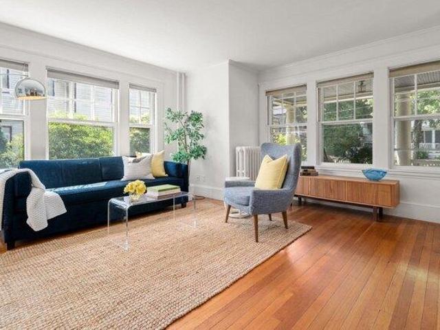 House for sale in Newton Centre, Newton