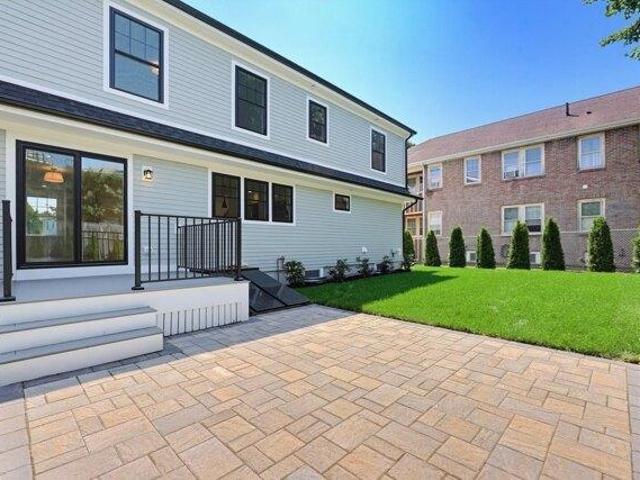 House for sale in West Newton, Newton