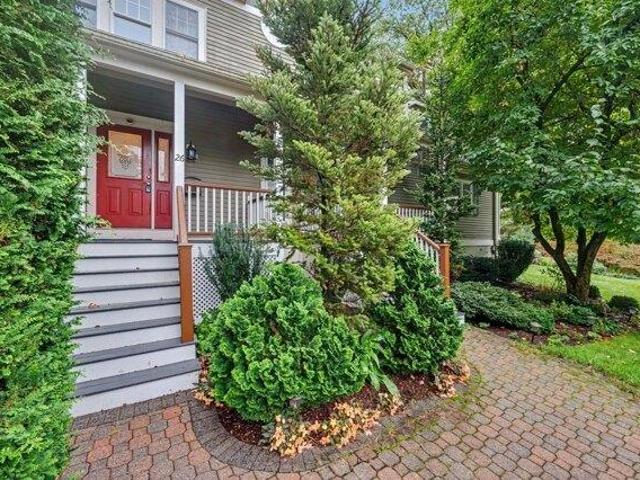 House for sale in Newtonville, Newton