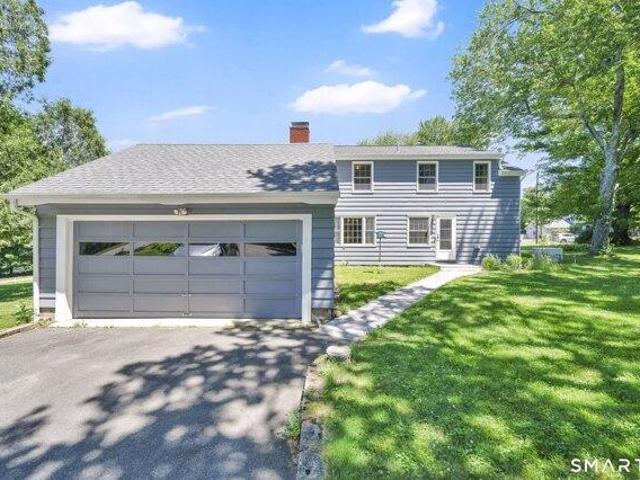 House for sale in Newtown