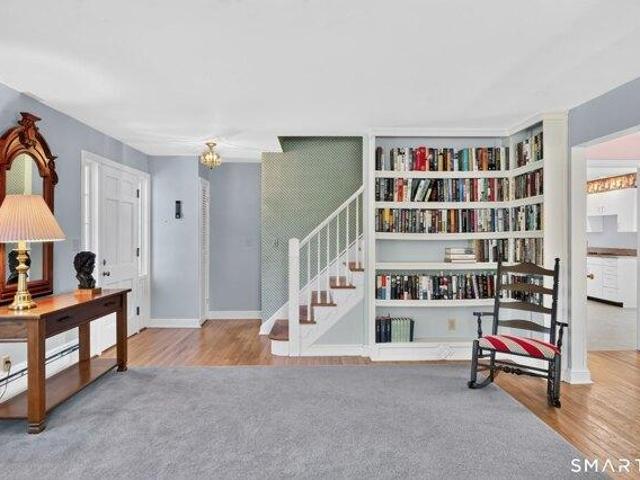 House for sale in Newtown