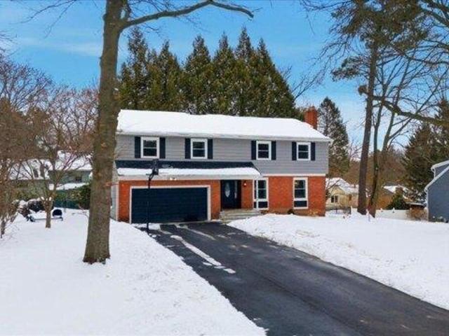 House for sale in Niskayuna, New York