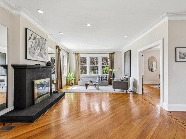 House for sale in Hudson, New Jersey