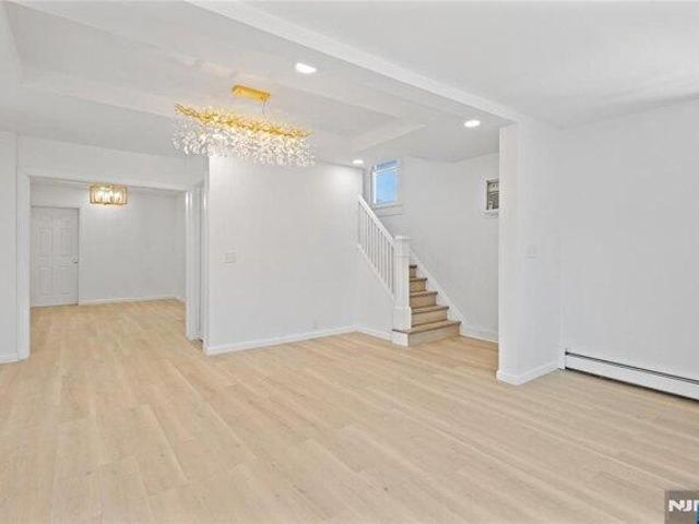 House for sale in Hudson, New Jersey