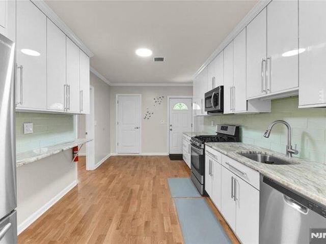 House for sale in Hudson, New Jersey