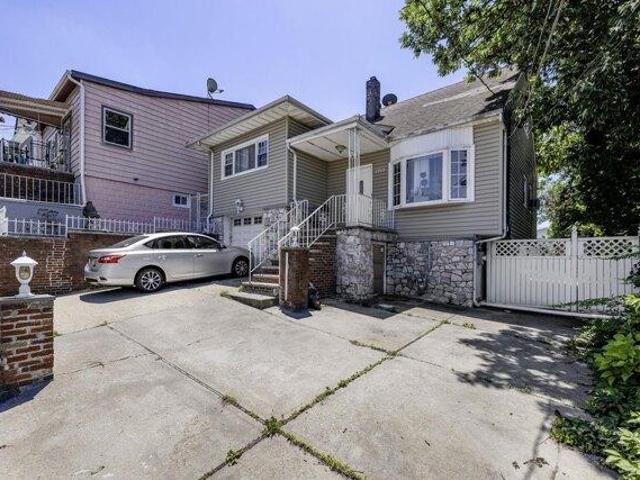 House for sale in Hudson, New Jersey