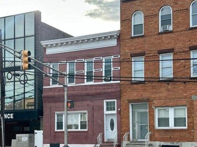 House for sale in Hudson, New Jersey