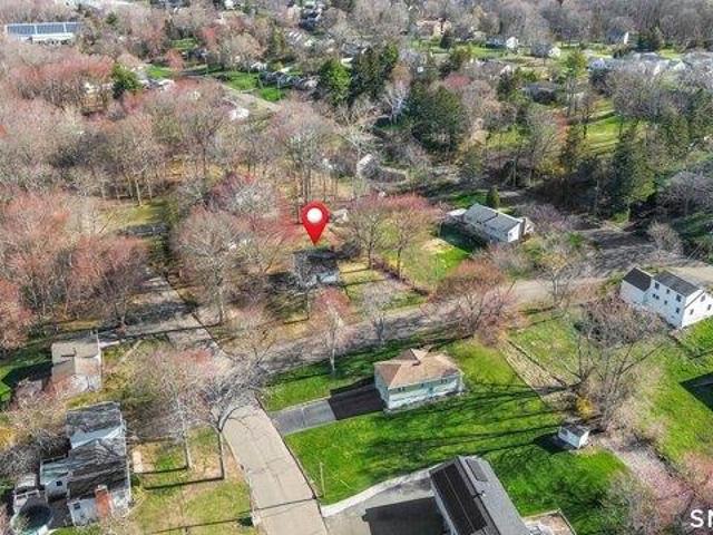 House for sale in North Branford, Connecticut
