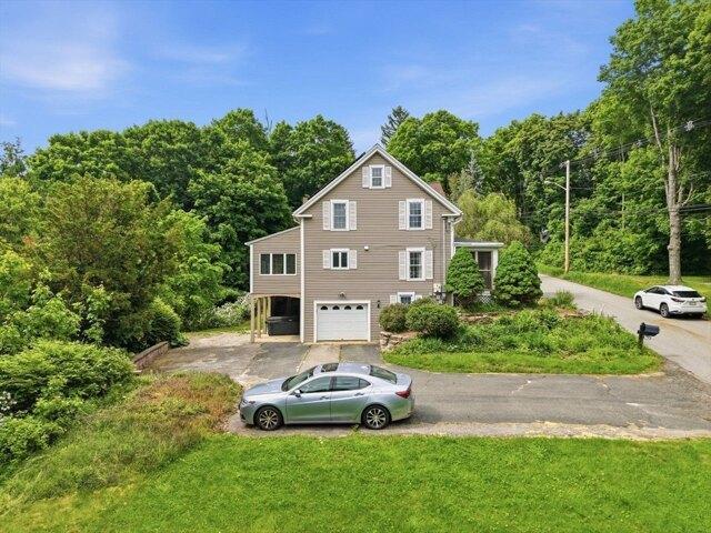 House for sale in North Brookfield, Massachusetts