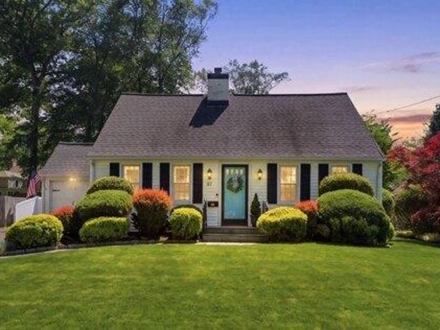 House for sale in North Haven, Connecticut