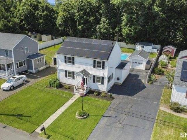 House for sale in North Haven, Connecticut