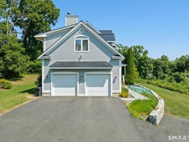 House for sale in North Haven, Connecticut
