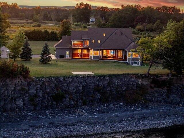 House for sale in North Hero, Grand Isle County