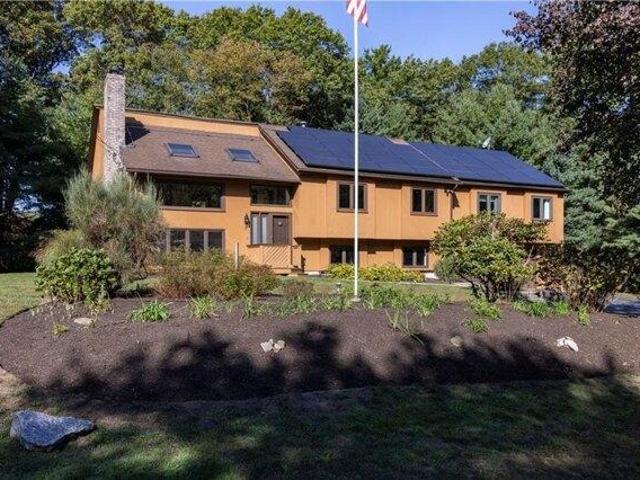 House for sale in North Kingstown, Rhode Island