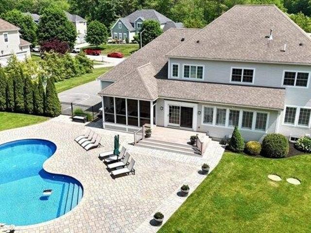 House for sale in North Reading, Massachusetts
