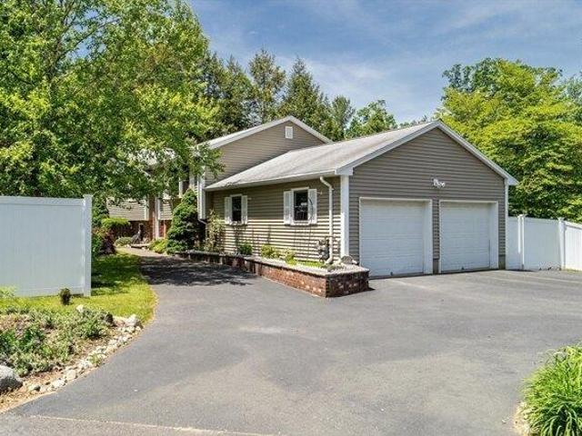 House for sale in North Reading, Massachusetts