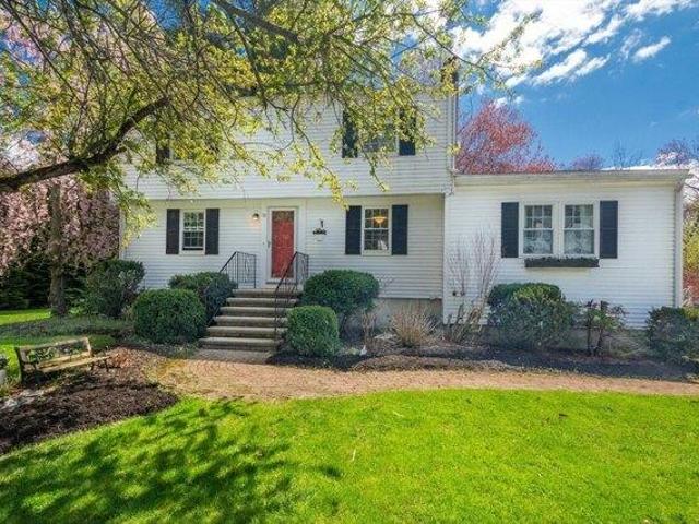 House for sale in North Reading, Massachusetts