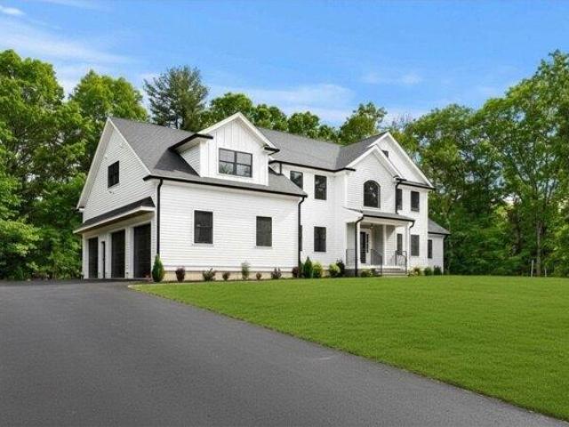 House for sale in North Reading, Massachusetts