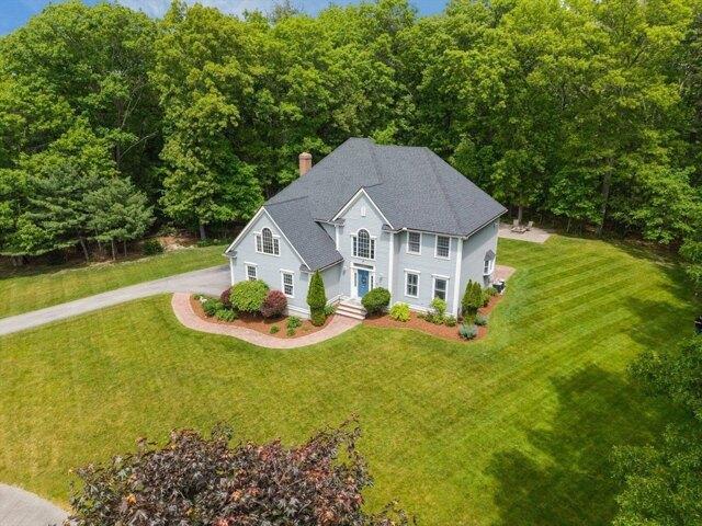 House for sale in North Reading, Massachusetts