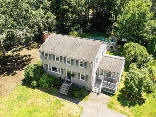 House for sale in North Reading, Massachusetts