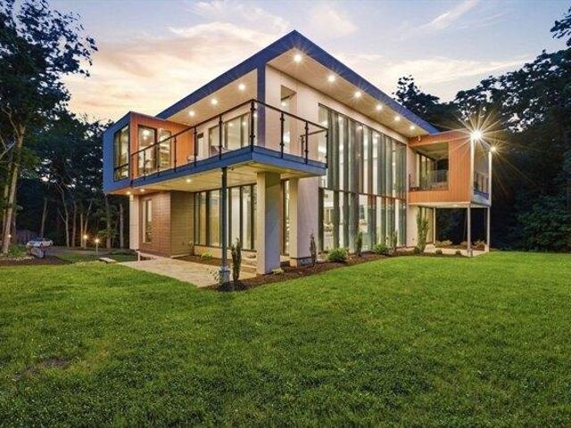 House for sale in North Reading, Massachusetts