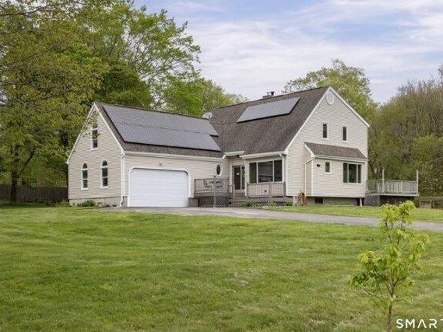 House for sale in North Stonington, Connecticut