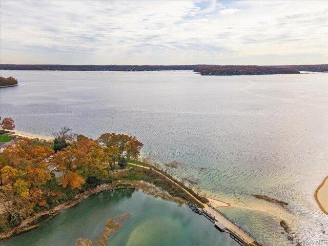 House for sale in Huntington, New York