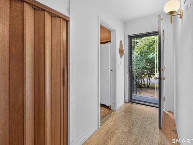 House for sale in Cranbury, Norwalk