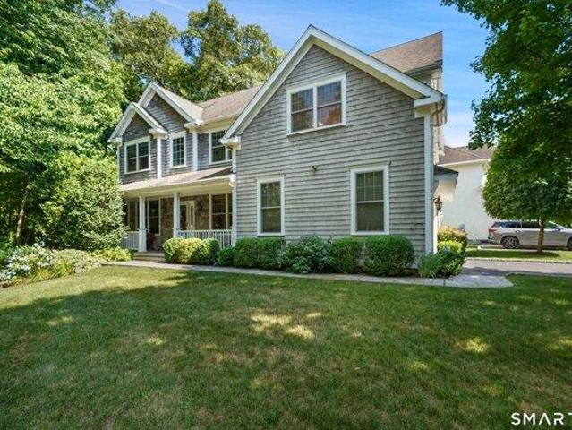 House for sale in Winnipauk Village, Norwalk