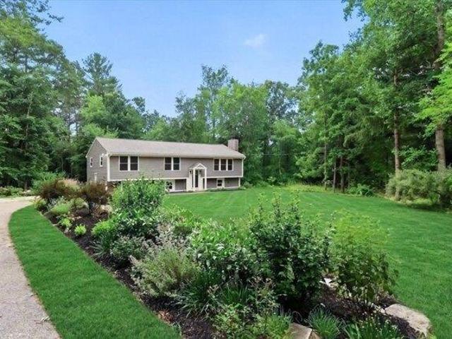 House for sale in Accord, Massachusetts
