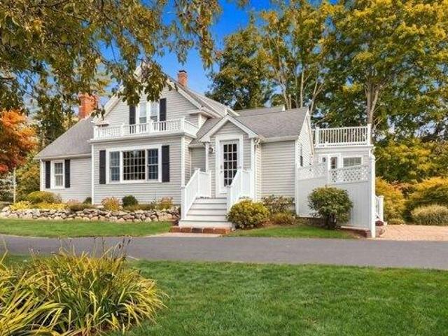 House for sale in Kings Landing, Norwell