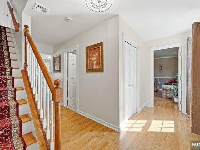 House for sale in West Norwood, Norwood