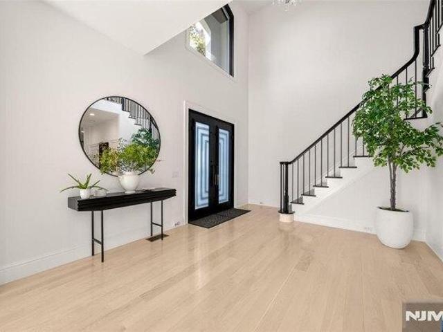 House for sale in West Norwood, Norwood
