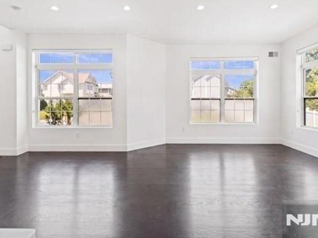 House for sale in Northvale, Bergen County