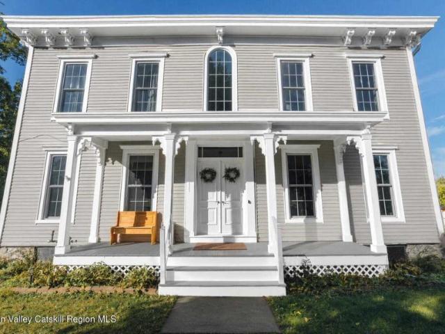House for sale in Kinderhook, New York