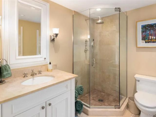House for sale in Bedford, New York