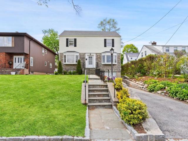 House for sale in Scarsdale, New York