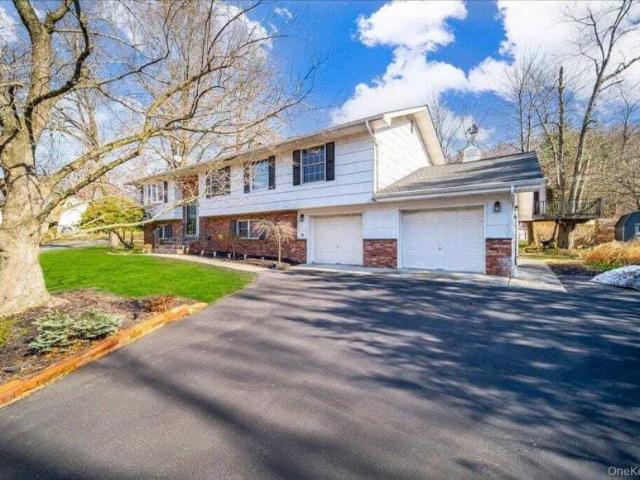 House for sale in Highland Mills, New York