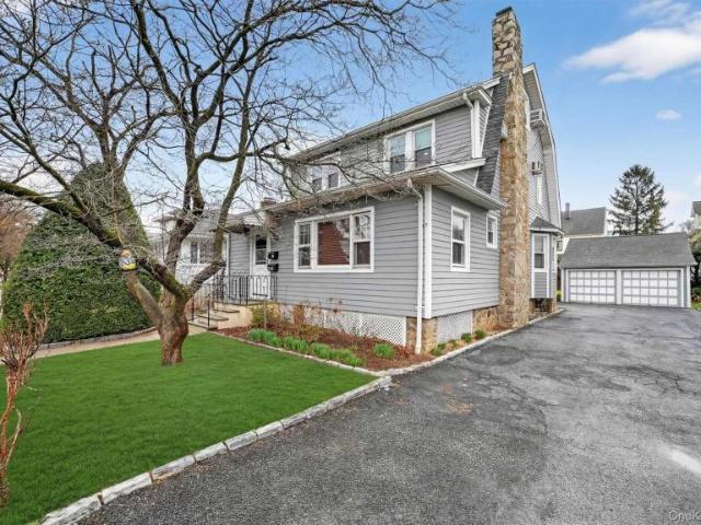 House for sale in Pelham, New York