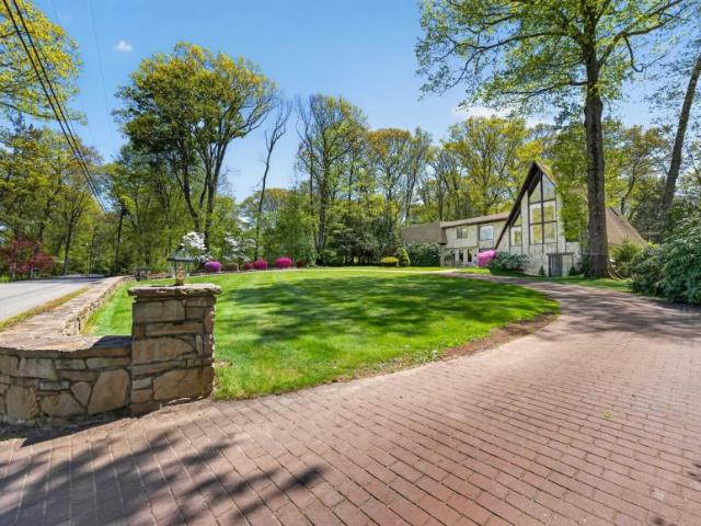 House for sale in Holmes, New York