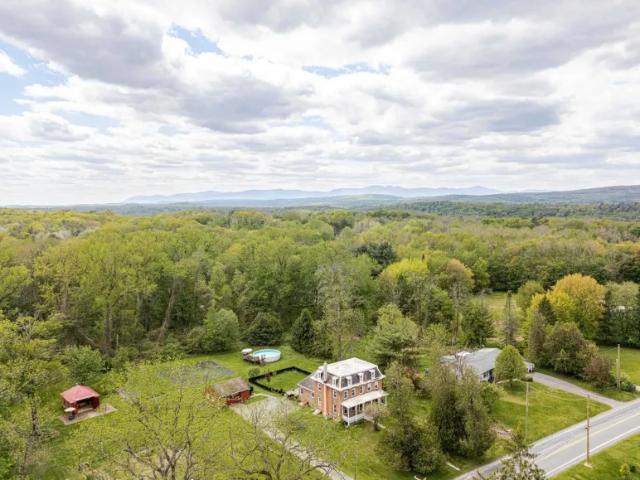 House for sale in Schodack Landing, New York