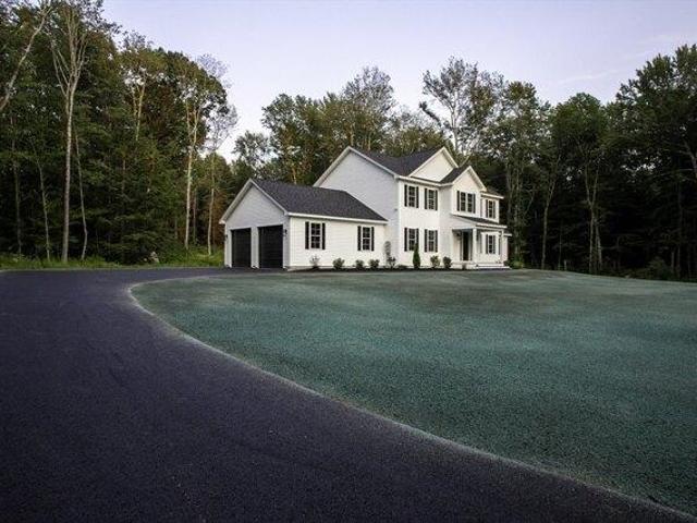 House for sale in New Braintree, Massachusetts