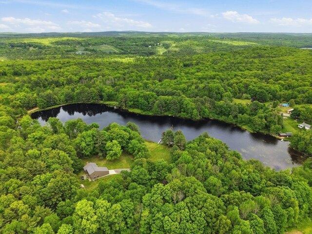 House for sale in New Braintree, Massachusetts