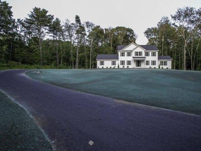 House for sale in New Braintree, Massachusetts