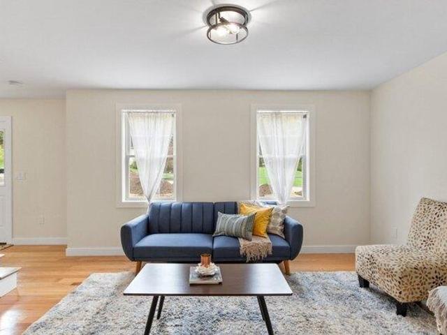 House for sale in Oakham, Worcester County