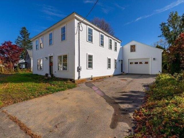 House for sale in Oakham, Worcester County