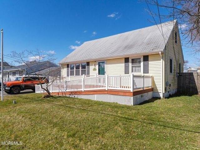 House for sale in Ocean Gate, New Jersey