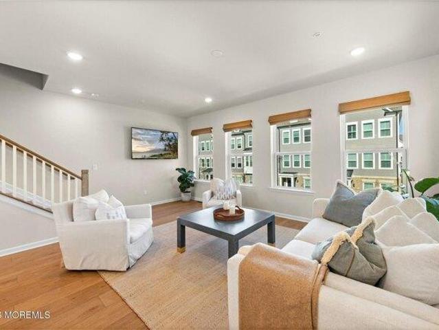 House for sale in Parkers Creek, Oceanport